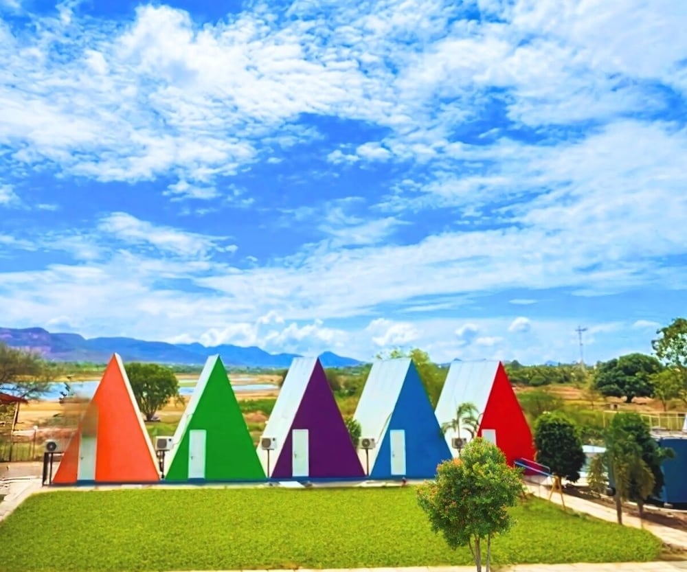 Sizzle Bay Resort