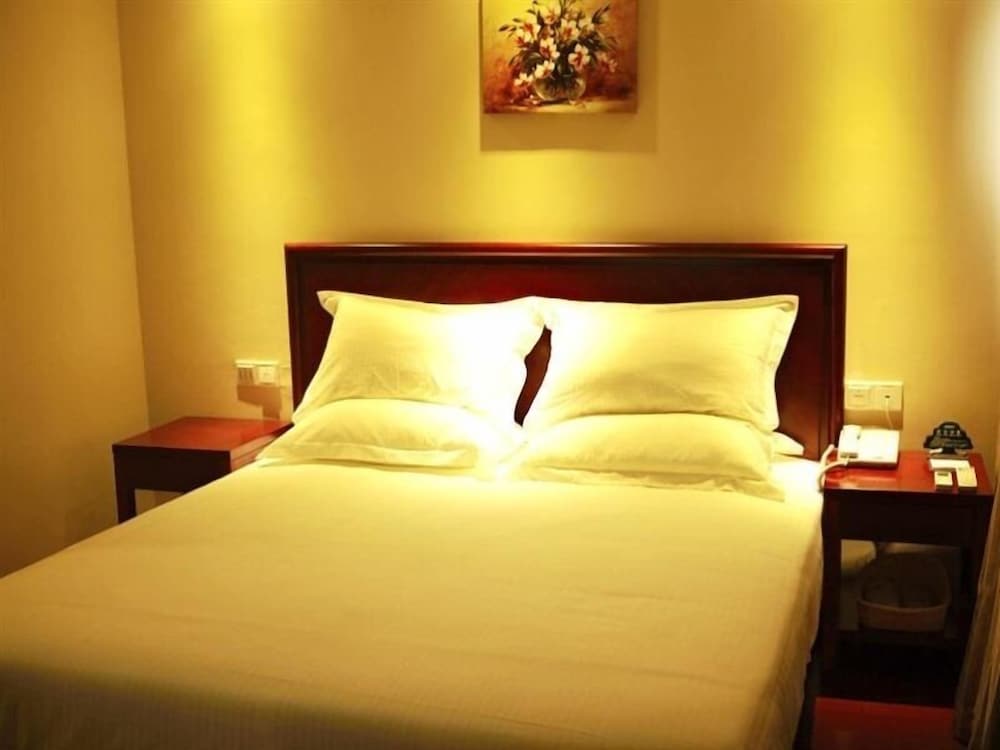 Yangzhou Vacations - GreenTree Inn Yangzhou Jiangdu West Changjiang Road Liberty Park Business Hotel - Property Image 12