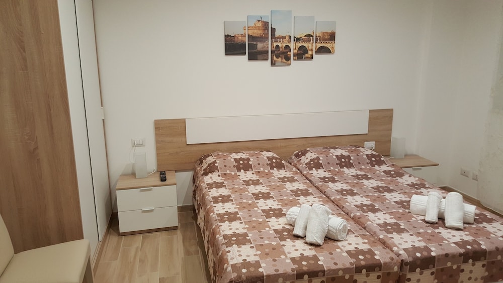 Pisky's Guest House