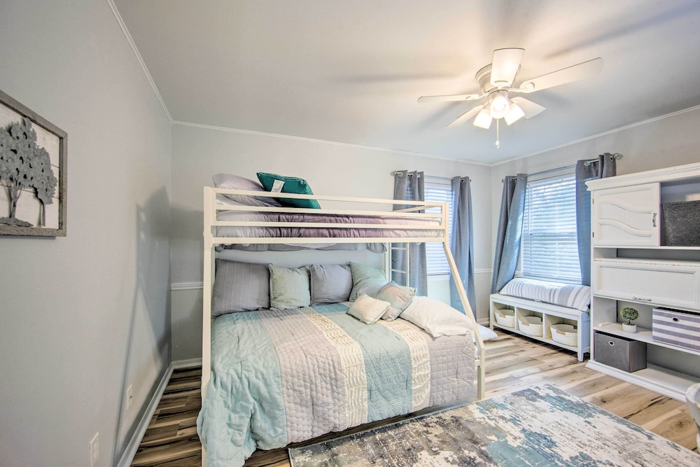 Marshall Vacations - Longview Vacation Rental Home: 4 Mi to Dtwn - Property Image 3