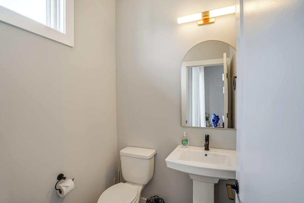 2 Mi to Dtwn: Walkable Retreat in Chattanooga!