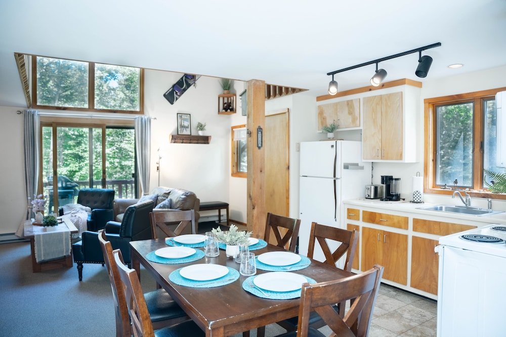 Bob's Sled Lodge 2 Bedroom Home