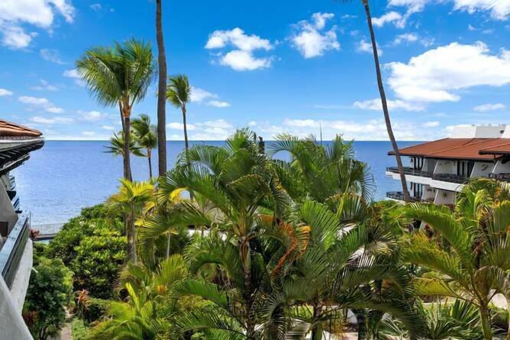 Ocean Views - No Stairs! - In Unit Washer/dryer - BBQ - Vrkcv