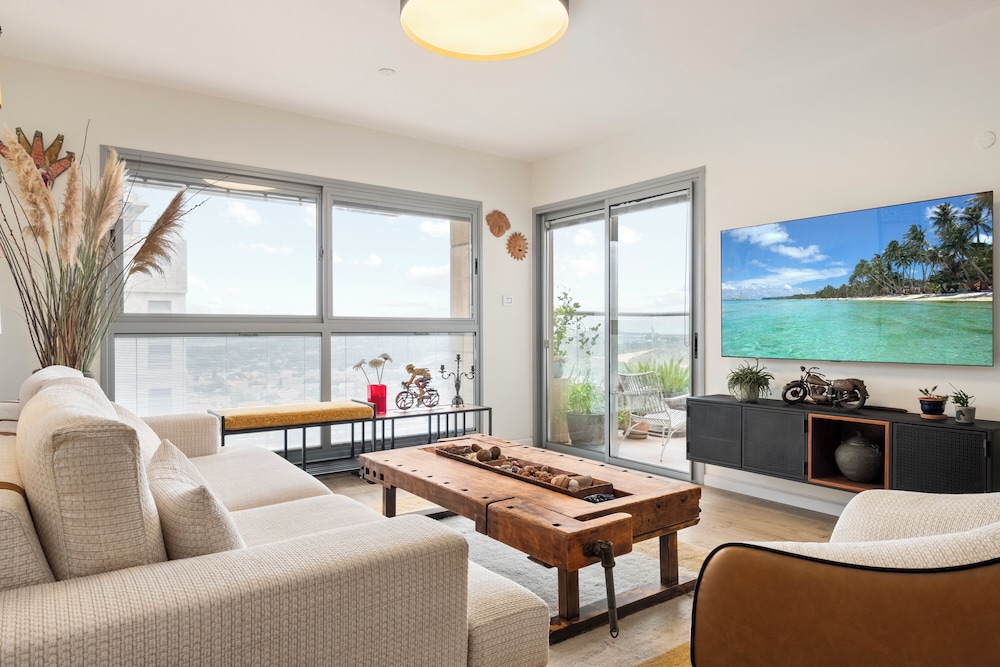 Poleg Beach Seaview Stay by Sea N' Rent