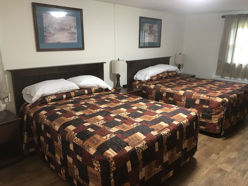The Evergreen Motel