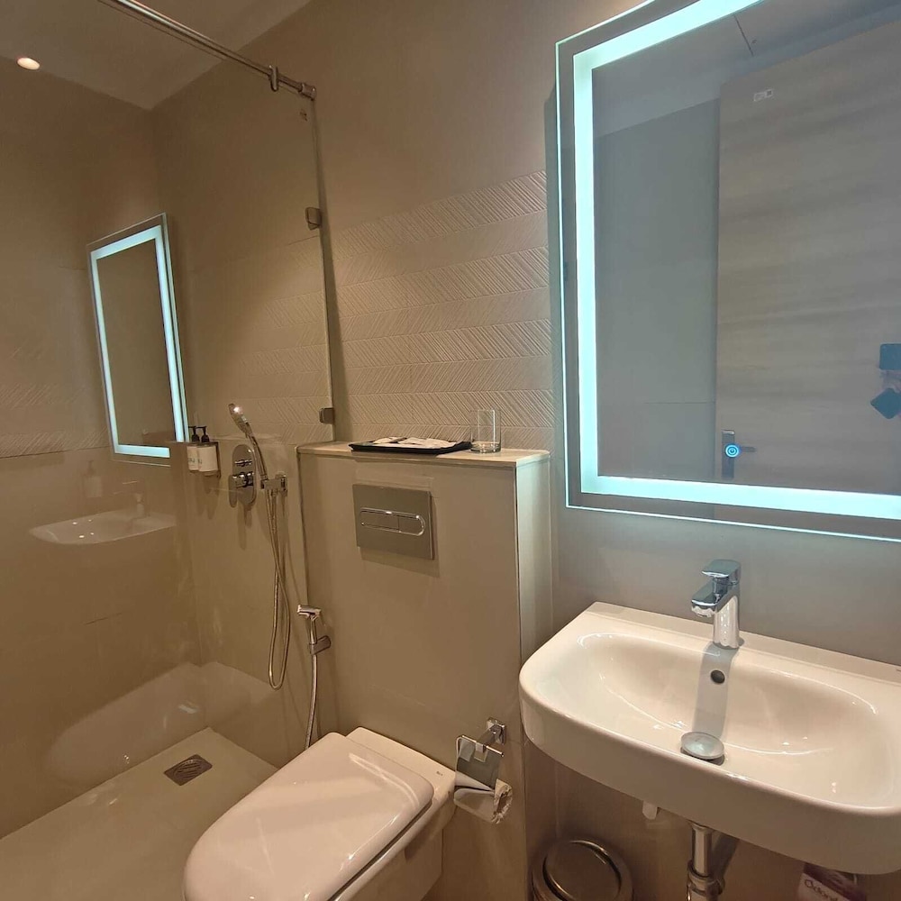 Bluestone Prime by The Cosy Hotels