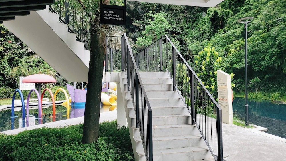 Ipoh Cove Hillside Mini Waterpark Family Suite