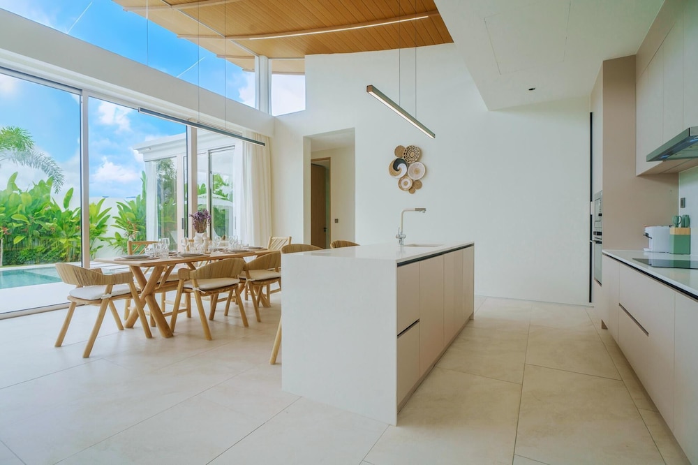 Asherah New 3BR Pool Villa + Free Airport Transfer
