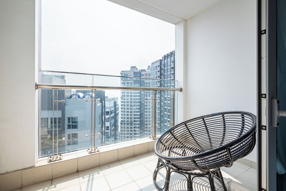 Vinhomes Central Park Apartment by Hava