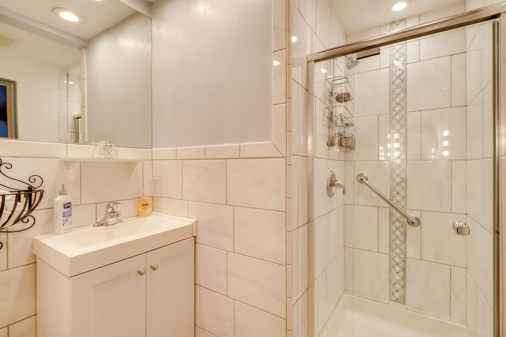 Half-mi to River Walk: 'rose Cottage' in Truckee!