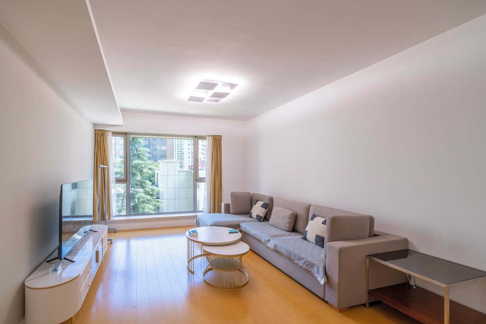 Tyms Modern 2BR 1BA Suite Xujiahui Metro