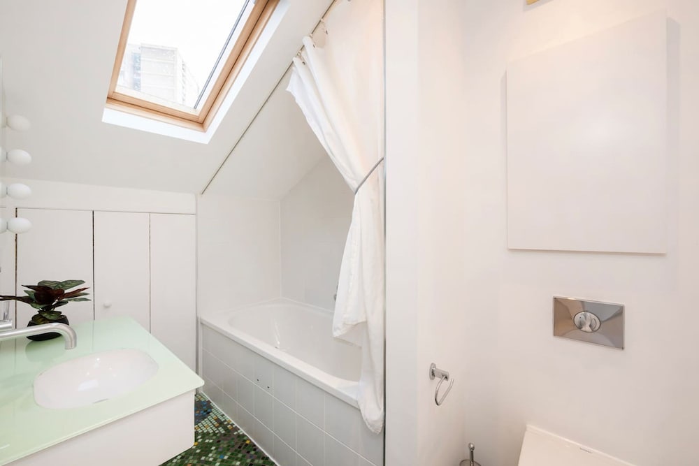 Luxury Penthouse in Maida Vale With Fast Wi-fi