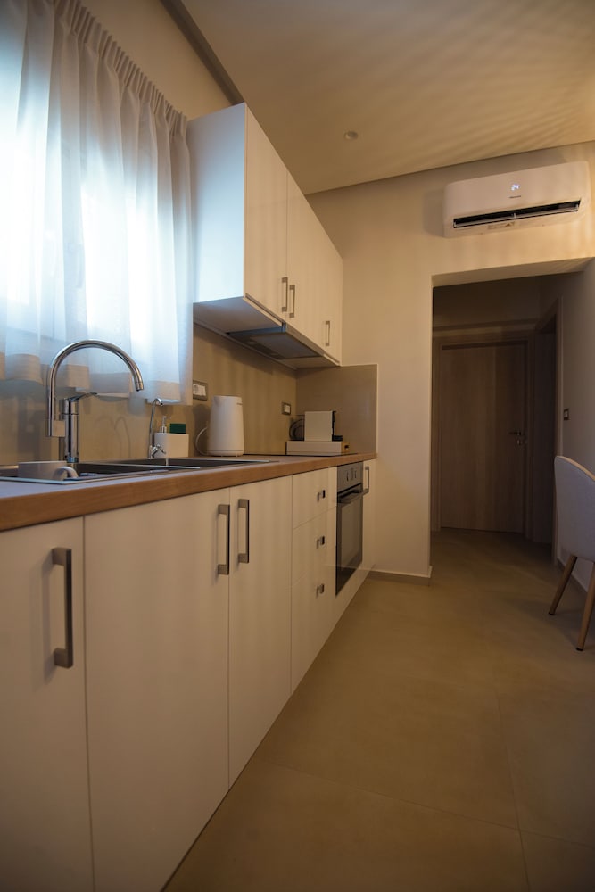 SIDONIA SUITE