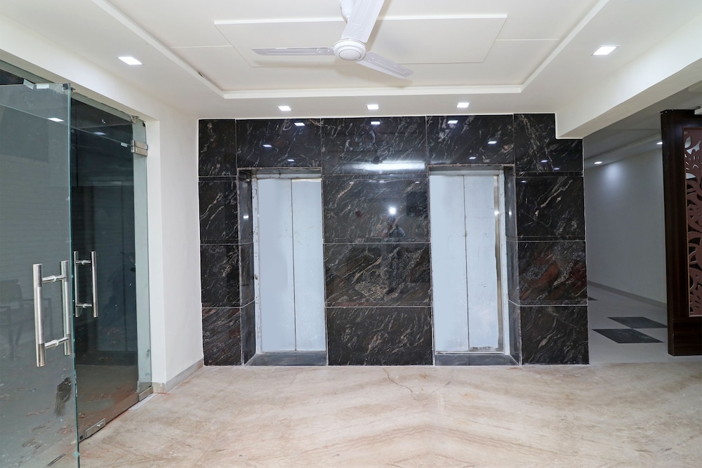 OYO 10213 Hotel Panache
