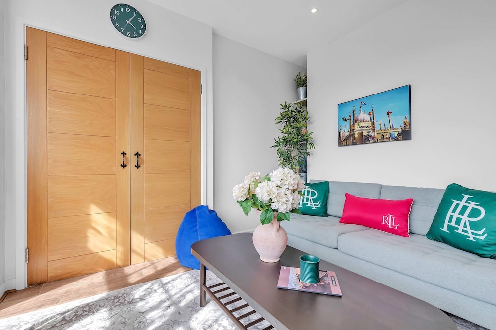 Slice of Brighton With Seaviews By My Getaways