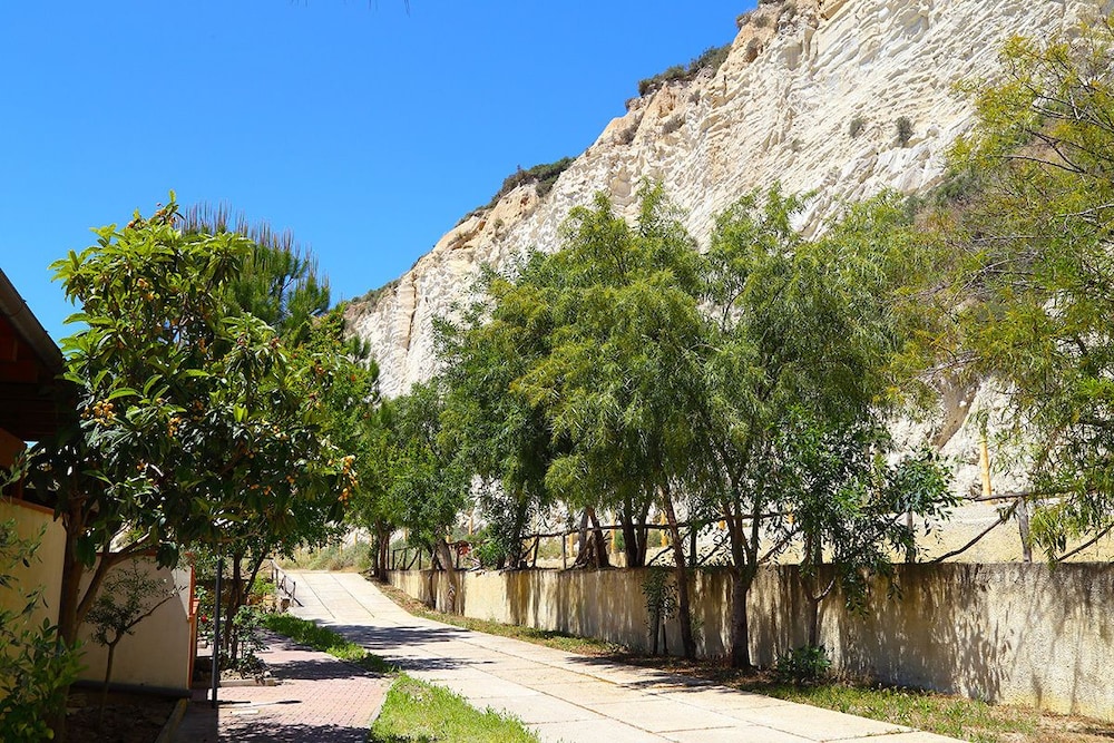 Eraclea Minoa Village