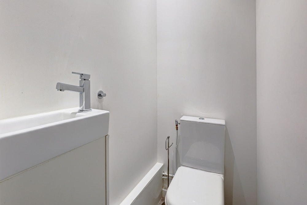Charming 1BR in Saint-Germain Sleeps 4