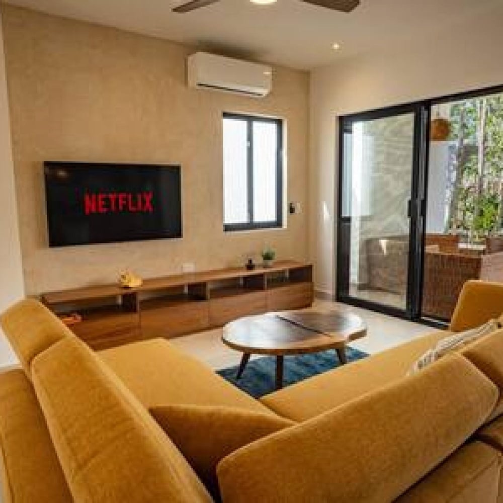 Villa Sayil Pool AC Internet Beach Club
