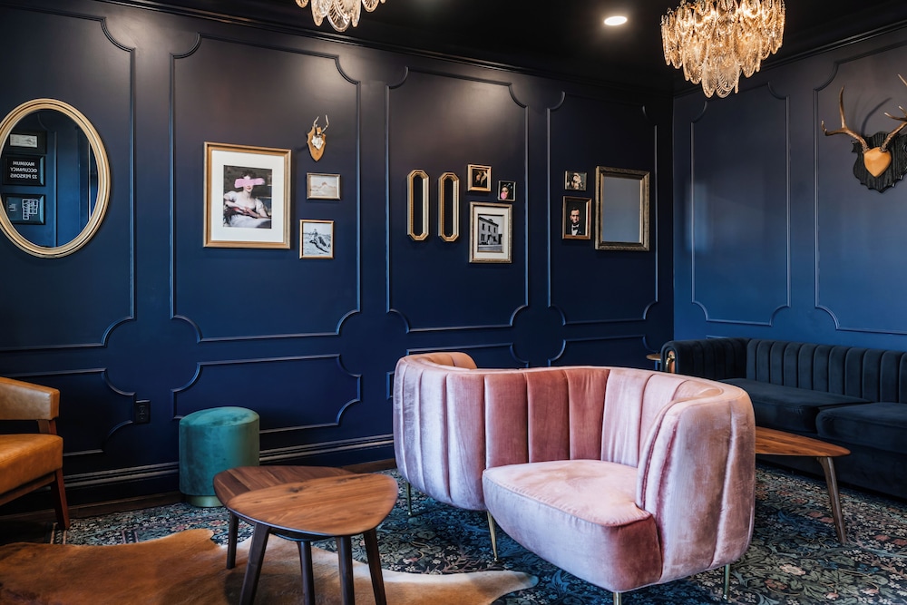 The Hotel Melrose
