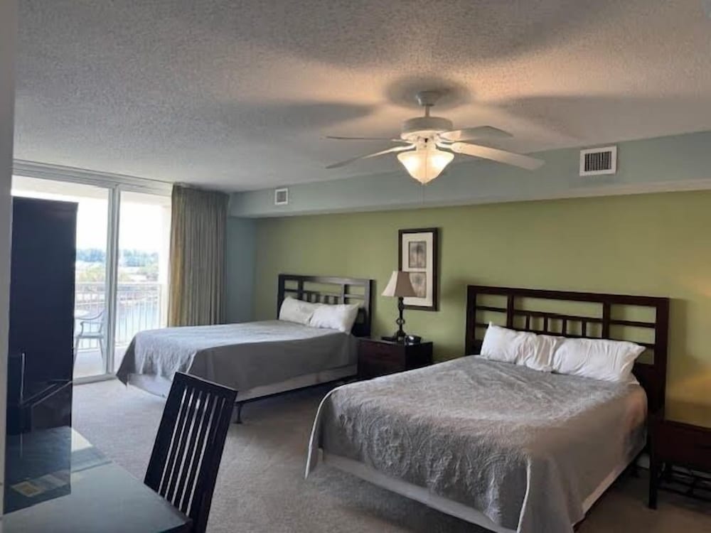 Yacht Club 2-601 3 Bedroom Condo