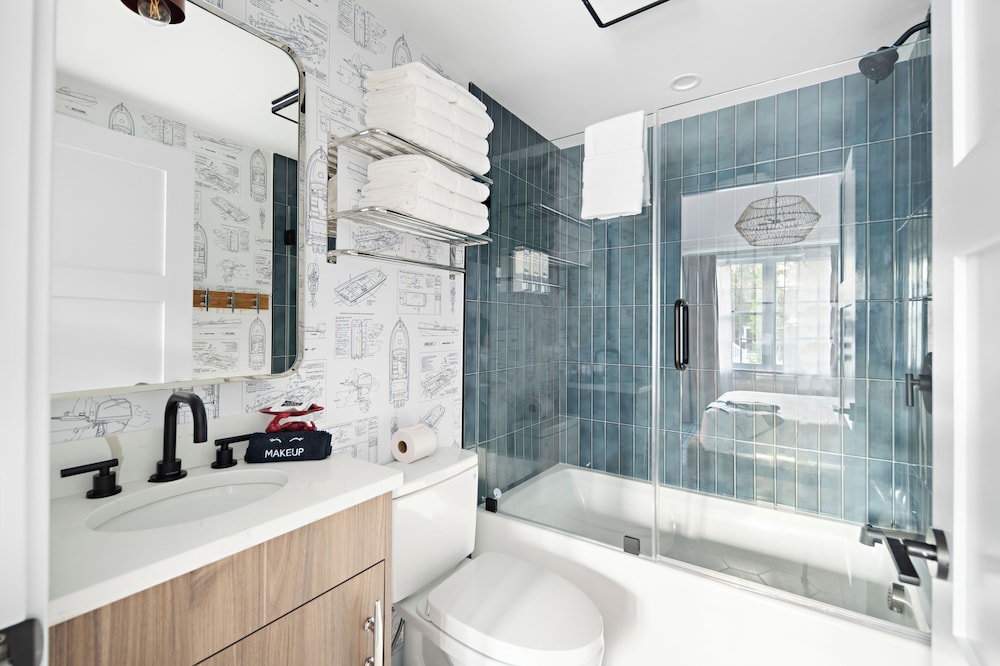 Cutwater Inn & Suites