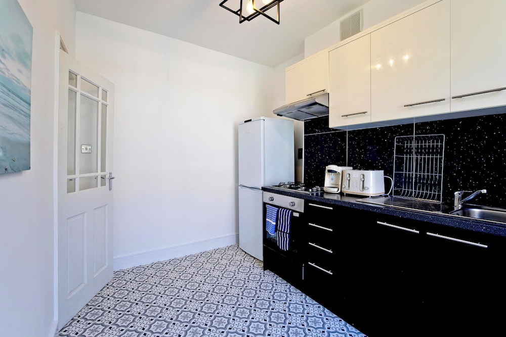 Imperial Balfe Street Apartment