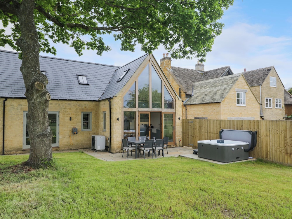 4 Wellacres Cottage
