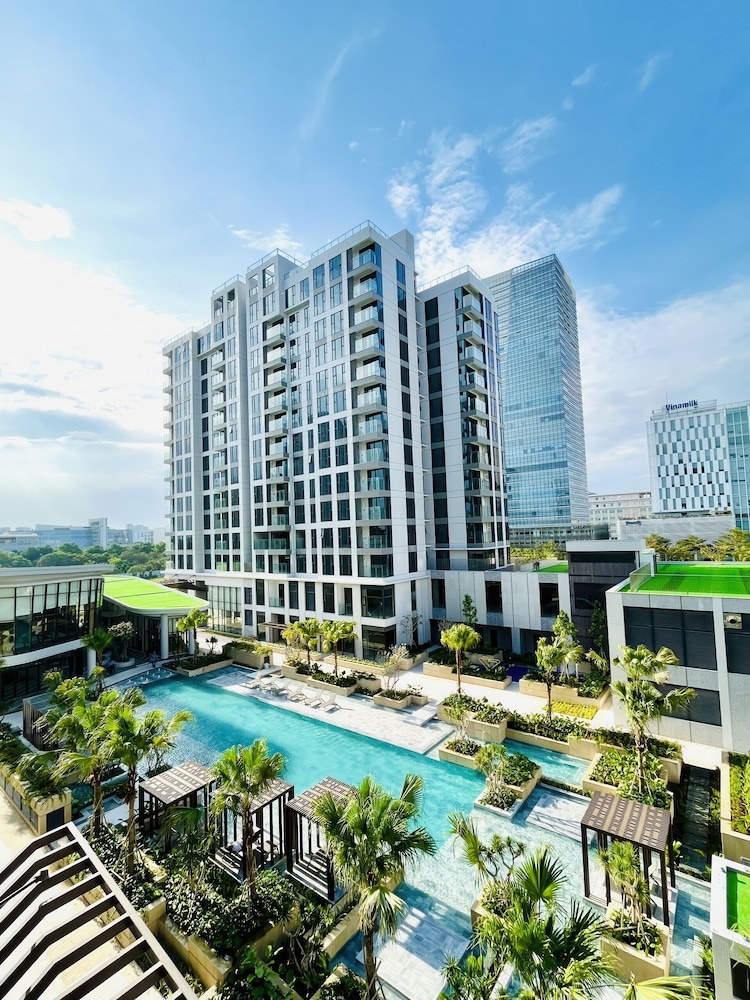 Genius Saigon - Luxury Apt walk to SECC