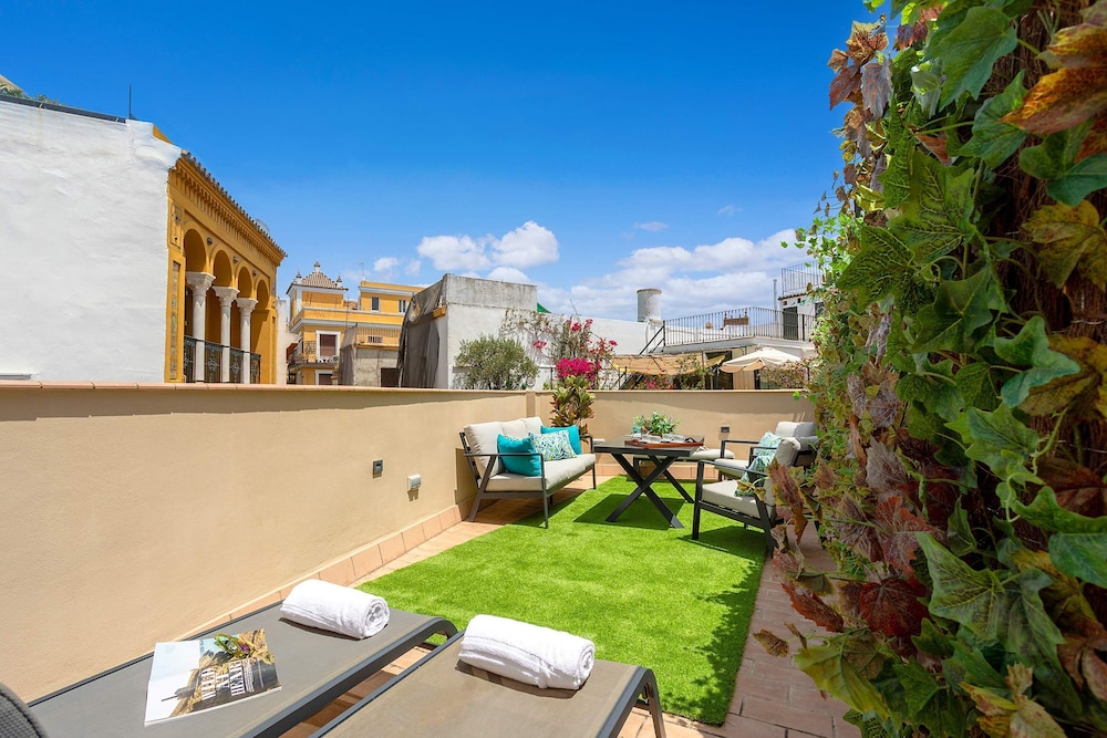Exclusive Apartment Near Cathedral Rodrigo Caro II