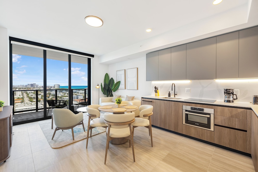 Luxury Condos Near Miami Beach