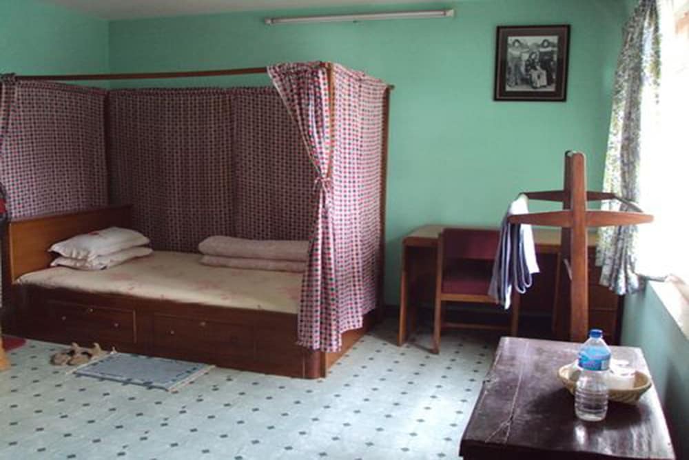 Sanu House Hostel & Homestay