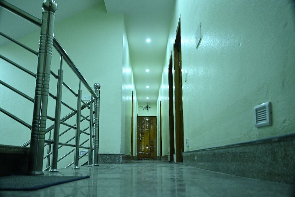 Roy Guest House