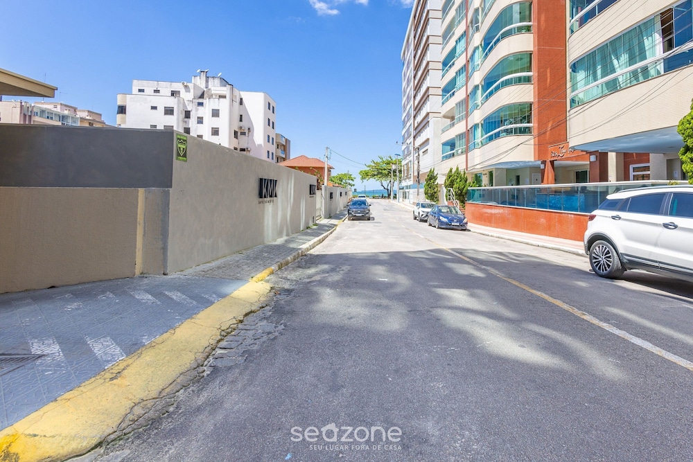 3BR Apt w/ BBQ 50m From Itapema Beach Epo001