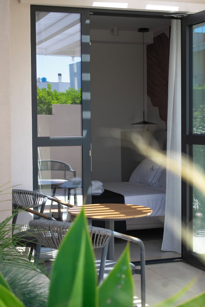 Kalinifta Rooms Luxury Style