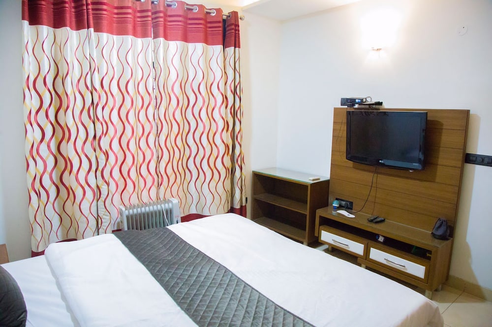 Classic Pine View Villa Kasauli