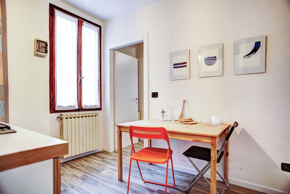 Bologna City Center Apartment