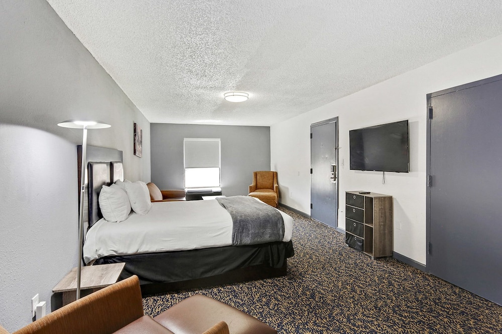 Ramada by Wyndham New Orleans