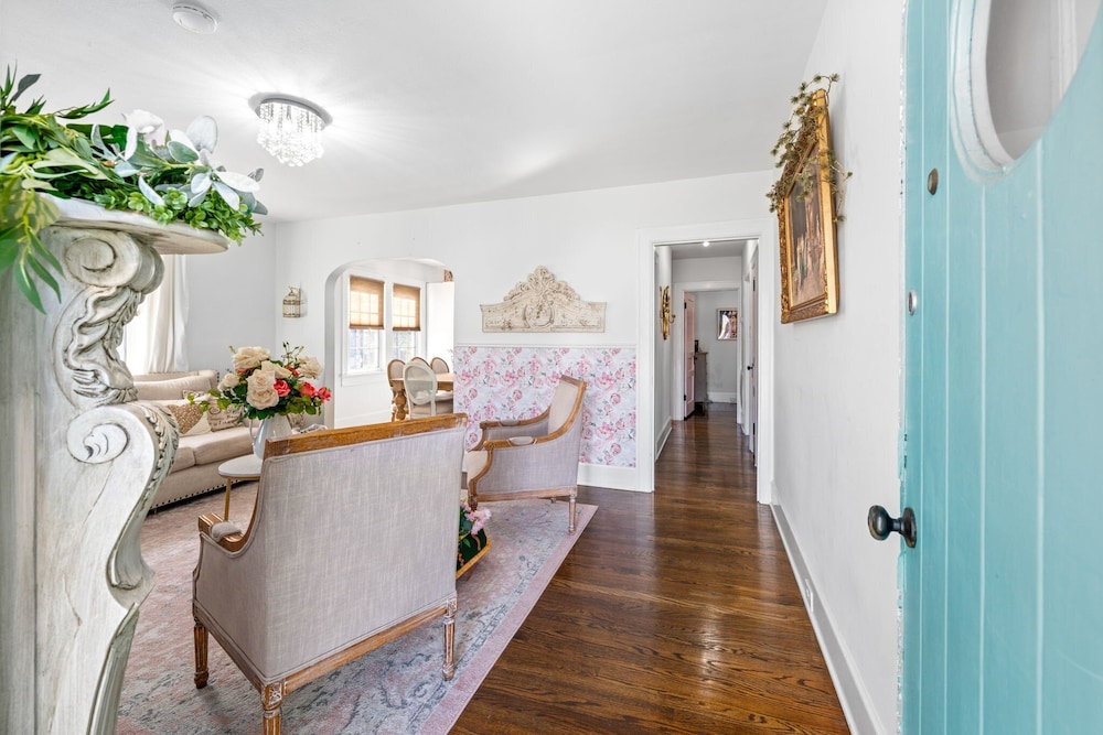 The Pink & Old Clarksville House