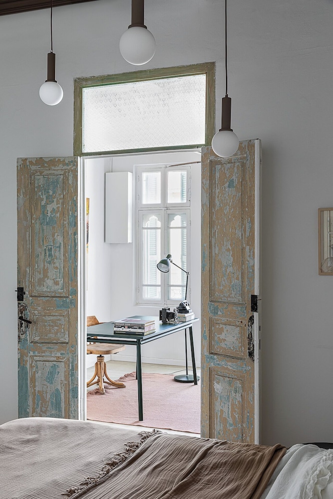 The Gem of Neve Tzedek by Sea N' Rent