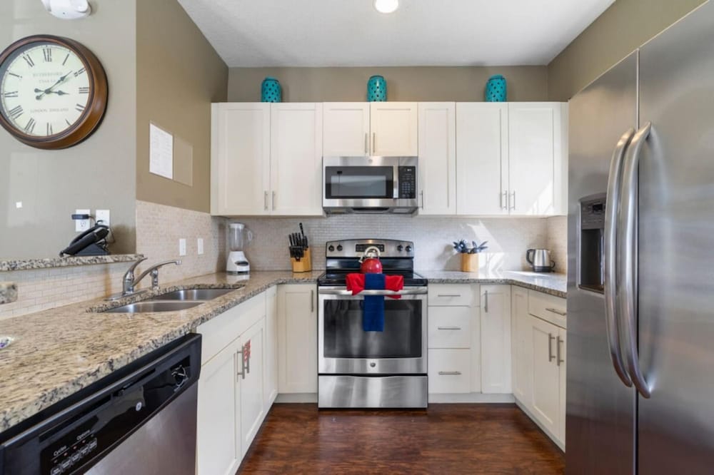Amazing 4bdr House in Disney 20104