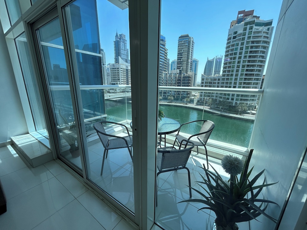 Golden Stay Vacation Continental Tower