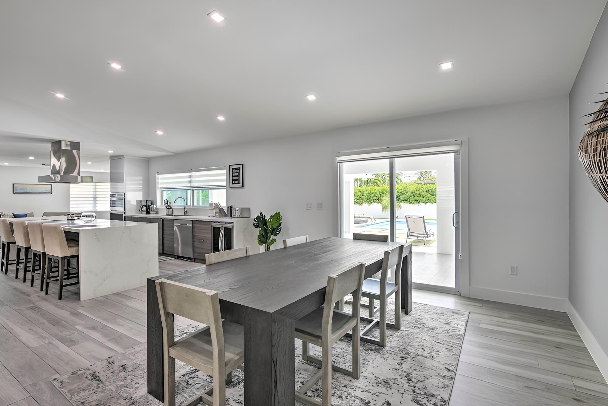 Upscale Miami Escape: 20 Mi to South Beach!