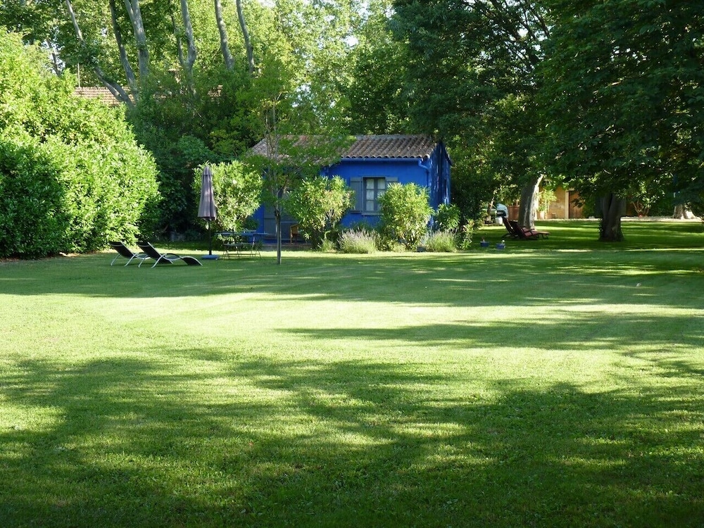 Domaine de Rhodes - Locations de Vacances / Vacation Rentals