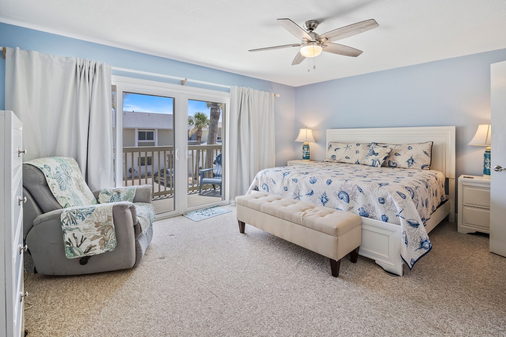 Oceanside Village C1