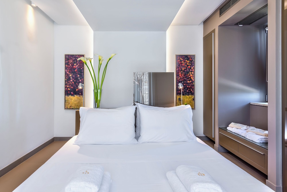 Youphoria Villas