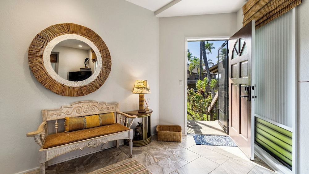 Sunset & Golf Course Views - AC & Wifi - Shady Lanai! - Vrkcv