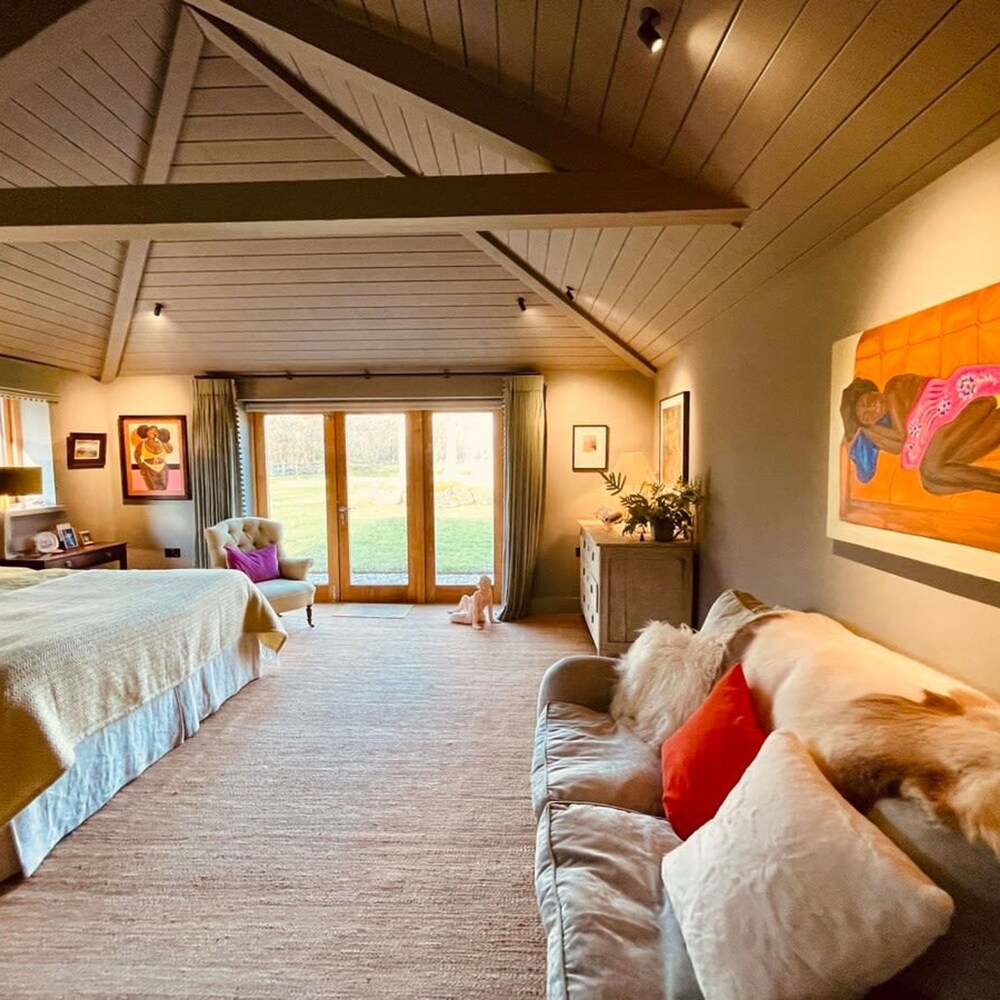 Luxury Countryside Haven for 10 view 5