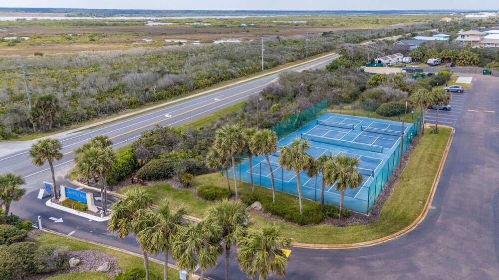 Blessed By The Sea Crescent Beach Activities 2 Bedroom Home