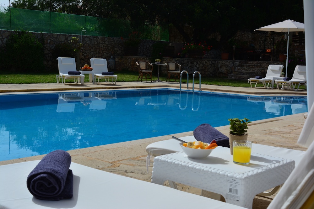 Elianthos Villa