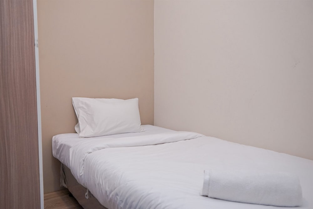 Good Place and Homey 2BR at Apartment Serpong Greenview